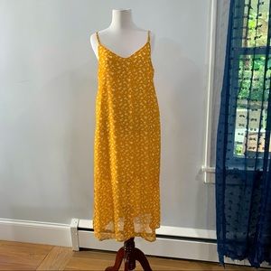 Elise Bloom • Floral Midi Dress 🌼 NWT 🌼